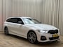 BMW 3-Serie Touring 330e M-Sport / Org.NL! / Carplay / Leder / Elek. Trekhaak / 19'' LMV /LED / Stoelverwarming / Cruise / Navigatie