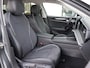 Volkswagen Passat Variant 1.5 eHybrid Business | Trekhaak | Head-up display | Camera | Dodehoekdetectie | Stoel- en stuurverwarming |