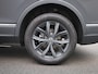 Volkswagen Tiguan Allspace 1.5 TSI Life Business 7p. | Automaat | Navigatie | 7-plaatsen | Parkeersensoren voor & achter | Achteruitrij Camera | Digitale Cockpit pro | Elektrische achterklep | Massage functie |  Stoelverwarming |