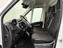 Peugeot Boxer Opel Movano 2.2HDI 140PK Bakwagen | Laadklep | Euro 6 | Airco | Camera | 3-Persoons | Dakspoiler
