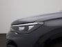 Volkswagen Tiguan 1.5 eHybrid R-Line Edition 204 PK | Automaat| Black Style | Panoramisch- en Kantel dak | 360' Camera | Travel Assist | Draadloze Apple carplay | Navigatie | Keyless | Ruiten getint | Achterklep elektrisch | Ergo stoelen | Dodehoeksensoren | Stoelverwarming |