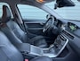 Volvo V70 D3 150PK Dynamic Edition / Bi-Xenon / Elektrische bestuurders stoel / 17" Velgen /