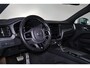 Volvo XC60 T5 R-Design - Panorama/schuifdak - Adaptieve LED koplampen - Parkeercamera achter - Verwarmde voorstoelen - Parkeersensoren voor & achter - Head up display - Cruise control - Extra getint glas - Elektr. inklapbare trekhaak - 19' LMV