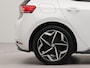 Volkswagen ID.3 First Plus 58 kWh | Afneembare trekhaak | Apple Carplay | Navigatie | Stoelverwarming | Wifi | Achteruitrij camera | Parkeersensoren voor en achter | Spraakbediening |