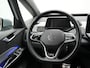 Volkswagen ID.3 First Plus 58 kWh | Afneembare trekhaak | Apple Carplay | Navigatie | Stoelverwarming | Wifi | Achteruitrij camera | Parkeersensoren voor en achter | Spraakbediening |