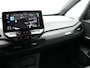 Volkswagen ID.3 First Plus 58 kWh | Afneembare trekhaak | Apple Carplay | Navigatie | Stoelverwarming | Wifi | Achteruitrij camera | Parkeersensoren voor en achter | Spraakbediening |