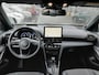 Toyota Yaris Cross 1.5 Hybrid 130 Executive Premium Pack STOELVERW APPLE/ANDROID KEYLESS BLIND-SPOT PARK-SENSOREN AD-CRUISE LM-VELGEN ELEK-ACHTERKLEP JBL-AUDIO DRAADLOOS-LADEN