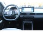 Fiat 600 1.2 HYbrid 110PK LA PRIMA | ELEKTRISCH VERSTELBARE BESTUURDERSTOEL MET MASSAGEFUNCTIE | NAVIGATIE | DODEHOEK DETECTIE | ELEKTRISCHE ACHTERKLEP | LEDKOPLAMPEN-MISTLAMPEN | LED ACHTERLICHTEN | PACK COMFORT: ACHTERUITRIJCAMERA / PARKEERSENSOREN VOOR-ACHTER / DRAADLOOS TELEFOONLADEN / DRAADLOOS APPLE CARPLAY - ANDROID AUTO / KEYLESS ENTRY-START / AUDIOSYSTEEM MET 6 SPEAKERS | WINTER PACK: VERWARMBARE VOORSTOELEN / VERWARMBARE VOORSTOELEN | 18"LICHTMETALEN VELGEN TWO-TONE | EXTRA GETINTE ACHTERRUITEN | CLIMATE CONTROL |