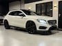 Mercedes-Benz GLA 200 AMG | Pano | Cam | Parkeersensoren | Stoelverwarming | Nav | Xenon | Led |
