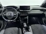 Peugeot e-2008 EV GT 50 kWh | Alcantara Bekleding | Navigatie | Camera | CarPlay | Stoel verwarming | Cruise Control Adaptief