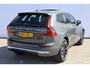 Volvo XC60 2.0 T6 Plug-in hybrid AWD Plus Bright | Premium Pack | 20" 5-Y-Spaaks Black Diamond Cut | Charcoal hemelbekleding | Volvo Guard Alarm