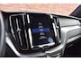 Volvo XC60 T5 AWD R-Design | Scandinavian Line | Intellisafe Pro Line | Trekhaak |