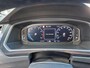 Volkswagen Tiguan 1.5 TSI R-Line Business+ 12MND BOVAG GAR | E-TREKHAAK| ACC | STUUR/STOEL VERW | CAMERA | L