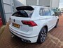 Volkswagen Tiguan 1.5 TSI R-Line Business+ 12MND BOVAG GAR | E-TREKHAAK| ACC | STUUR/STOEL VERW | CAMERA | L