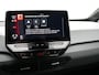 Volkswagen ID.3 First Plus 58 kWh | SoH 92,7% | Afneembare trekhaak | Apple Carplay  | Navigatie | Achteruitrij camera | Voorstoelen verwarmd | Wifi | Spraakbediening | Parkeersensoren voor en achter |