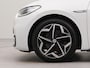 Volkswagen ID.3 First Plus 58 kWh | SoH 92,7% | Afneembare trekhaak | Apple Carplay  | Navigatie | Achteruitrij camera | Voorstoelen verwarmd | Wifi | Spraakbediening | Parkeersensoren voor en achter |