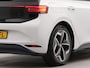 Volkswagen ID.3 First Plus 58 kWh | SoH 92,7% | Afneembare trekhaak | Apple Carplay  | Navigatie | Achteruitrij camera | Voorstoelen verwarmd | Wifi | Spraakbediening | Parkeersensoren voor en achter |