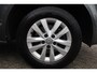 Volkswagen Transporter 2.0 TDI L1H1 Highline 150PK / 110kW, 6 zitplaatsen, parkeersensoren voor en achter (pdc), 16" LMV, trekhaak, multifunctioneel lederen stuurwiel, verwarmbare voorruit, navigatie, bumpers in kleur, licht en regensensor, elektrisch verstel-, verwarm- en inklapbare buitenspiegels etc.