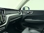Volvo XC60 T6 350pk AWD Plus Bright / Harman Kardon audio / Camera rondom / Elektrisch verstelbare stoelen /