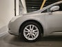 Toyota Avensis Wagon 1.8 VVTi Business - Cruise - Navi - Climate control - Trekhaak