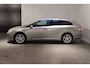 Toyota Avensis Wagon 1.8 VVTi Business - Cruise - Navi - Climate control - Trekhaak