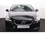 Volvo V40 T3 Kinetic - Verwarmde voorstoelen - Parkeersensoren achter - Cruise control - High Performance audio - Navigatie - 17' LMV