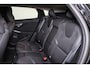 Volvo V40 T3 Kinetic - Verwarmde voorstoelen - Parkeersensoren achter - Cruise control - High Performance audio - Navigatie - 17' LMV