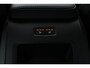 Volvo V60 B4 Automaat Essential Edition Verwarmbare voorstoelen | Automatisch dimmende binnen- en buitenspiegels | Moritz Leder Charcoal/Charcoal | Charcoal hemelbekleding | Park Assist achter en voor | Verwarmbare buitenste zitplaatsen tweede zitrij | Stuurverwarming | Alarm voorbereiding | Pilot Assist | Google-Maps navigatie | Blind spot |