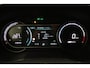 Kia e-Niro ExecutiveLine 64 kWh | Fietsensteun | Warmtepomp | Navigatie | Leder | JBL | Stoelventilatie | Stoelverwarming voor/achter | Stuurwiel verwarmd | Dodehoek detectie