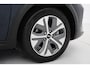 Kia e-Niro ExecutiveLine 64 kWh | Fietsensteun | Warmtepomp | Navigatie | Leder | JBL | Stoelventilatie | Stoelverwarming voor/achter | Stuurwiel verwarmd | Dodehoek detectie