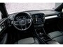 Volvo XC40 1.5 T4 Plug-in hybrid Plus Dark | Panoramadak | Trekhaak | Adaptieve Cruise Control | Blis | Stoel en Stuurwiel verwarming |