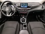 Kia Ceed 1.0 T-GDi DynamicLine (APPLE CARPLAY, GROOT NAVI, CLIMATE, GETINT GLAS, CAMERA, SPORTSTOELEN, LANE ASSIST, CRUISE, TREKHAAK, NIEUWSTAAT)