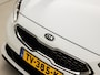 Kia Ceed 1.0 T-GDi DynamicLine (APPLE CARPLAY, GROOT NAVI, CLIMATE, GETINT GLAS, CAMERA, SPORTSTOELEN, LANE ASSIST, CRUISE, TREKHAAK, NIEUWSTAAT)