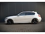BMW 1-Serie 118i Corporate Lease Executive M Sport | Automaat | Stuurverwarming | Stoelverwarming | NAP | Keyless | Cruise Control | PDC | Shadow line | Digital Dash | Navigatie Business | Led | Dealer Onderhouden |