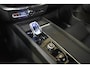 Volvo XC60 T6 350PK AWD Plus Black Edition | Luchtvering | Getint Glas |