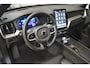 Volvo XC60 T6 350PK AWD Plus Black Edition | Luchtvering | Getint Glas |