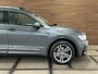 Volkswagen Tiguan 2.0 TSI 4Motion Highline R-Line | Panoramadak | PDC voor + achter | Elekt. Trekhaak