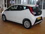 Toyota Aygo 1.0 VVT-i x-play Airco, achteruitrij camera, elektrische ramen, centrale vergrendeling, Apple carplay, Android Auto, enz.