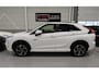 Mitsubishi Eclipse Cross 2.4 PHEV Instyle Trekhaak Leer/Alcantara Camera Achterbank verwarmd App connect Navigatie 18 Inch Sportvelgen Plug-in Hybride Boekjes aanwezig Nette auto 4 Nieuwe banden Allseason