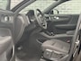 Volvo EX40 Single Motor Extended Range Plus Black Ed. 82 kWh | BLIS | Adaptieve Cruise Control | Harman Kardon Audio | Parkeersensoren voor + achter | Parkeercamera | 20" velgen | Stoelverwarming  | Stuurwielverwarming | Warmtepomp |