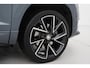 Skoda Karoq 1.5 TSI ACT Sportline Business | Trekhaak | Navigatie | Stoel-/stuurverwarming | 19 inch | CANTON | Keyless | Parkeersensoren voor/achter | Camera | Apple Carplay / Android Auto