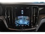 Volvo V60 2.0 B3 Plus Dark | Lederen bekleding | Stoel en stuurverwarming | Adaptieve Cruise Control | Parkeersensoren | Electrisch bedienbare voorstoelen