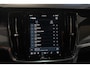 Volvo V90 B5 Ultimate Dark | Panoramadak | Lederen Bekleding | Parkeerverwarming | Trekhaak semi electrisch inklapbaar