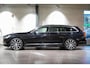 Volvo V90 B5 Ultimate Dark | Panoramadak | Lederen Bekleding | Parkeerverwarming | Trekhaak semi electrisch inklapbaar