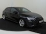 Audi A3 Sportback 35 TFSI S edition | Trekhaak | Full LED verlichting | Navigatie Plus | Optiek zwart Plus | Adaptieve cruise control | CarPlay | Draadloze telefoonlader |