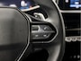 Peugeot 2008 1.2 PureTech Allure Sport 131Pk Automaat (VIRTUAL COCKPIT, APPLE CARPLAY, GROOT NAVI, GETINT GLAS, LEDER, SPORTSTOELEN, ZWART HEMEL, PARKEERSENSOREN, CRUISE, NIEUWSTAAT)