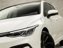 Volkswagen Golf 1.5 TSI Sport (SCHUIFDAK, 4 CILINDER, APPLE CARPLAY, GROOT NAVI, KEYLESS, STUUR/STOELVERWARMING, SPORTSTOELEN, ADAPTIVE CRUISE, PARKEERSENSOREN, NIEUWSTAAT)