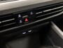 Volkswagen Golf 1.5 TSI Sport (SCHUIFDAK, 4 CILINDER, APPLE CARPLAY, GROOT NAVI, KEYLESS, STUUR/STOELVERWARMING, SPORTSTOELEN, ADAPTIVE CRUISE, PARKEERSENSOREN, NIEUWSTAAT)