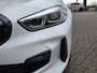 BMW 1-Serie 118i M-SPORT | Navigatie | Stoelen + Stuur verwarmbaar | Cruise Control | Electr. achterklep | Climate Control
