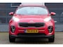 Kia Sportage 1.6 DynamicLine |Camera | Carplay |Vol. onderhouden | Rijklaarprijs! | 12 Maanden Garantie | Onderhoudsbeurt | Nieuwe APK | Mobiliteitservice